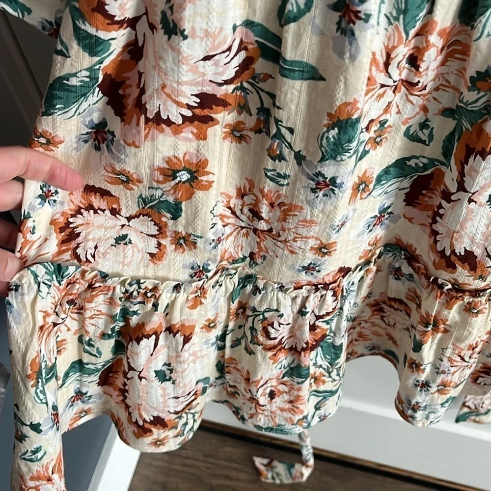 Lauren Conrad floral boho peasant ruffle hem mini dress size medium